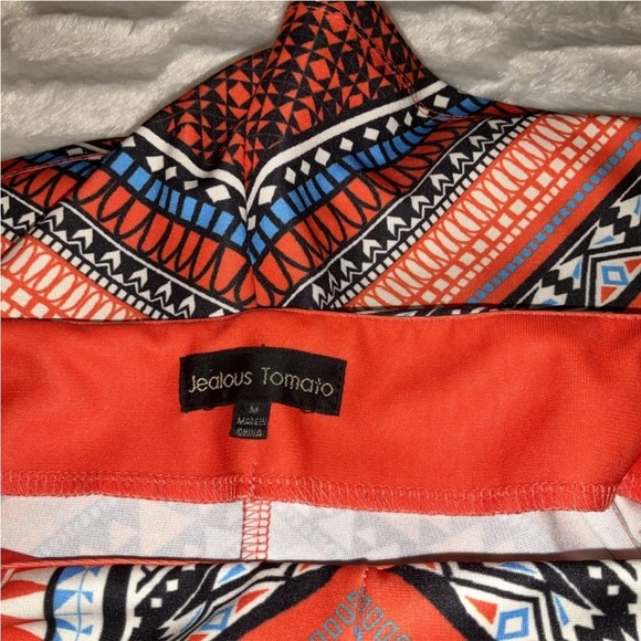 Jealous Tomato Women’s /Juniors Aztec Print Shorts Size M - Picture 2 of 8